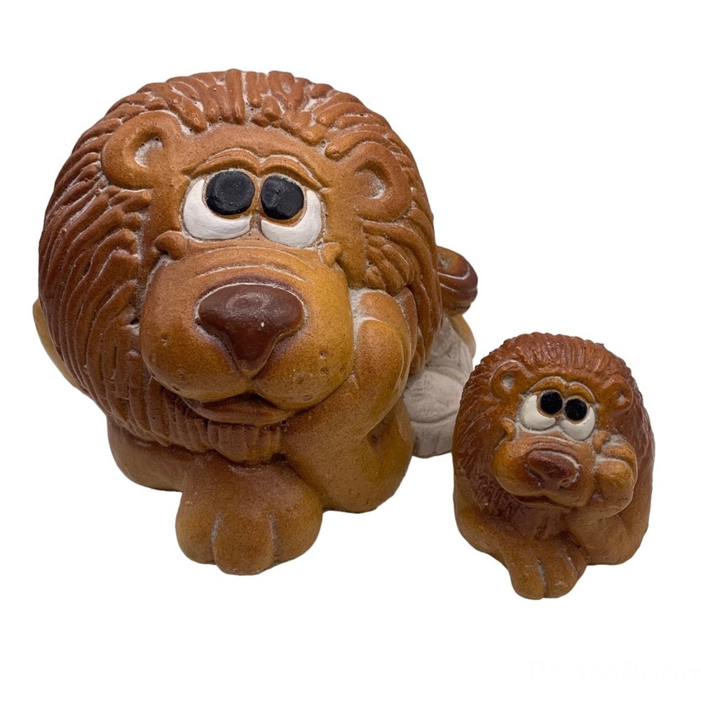Vintage Lion Table Top Decor